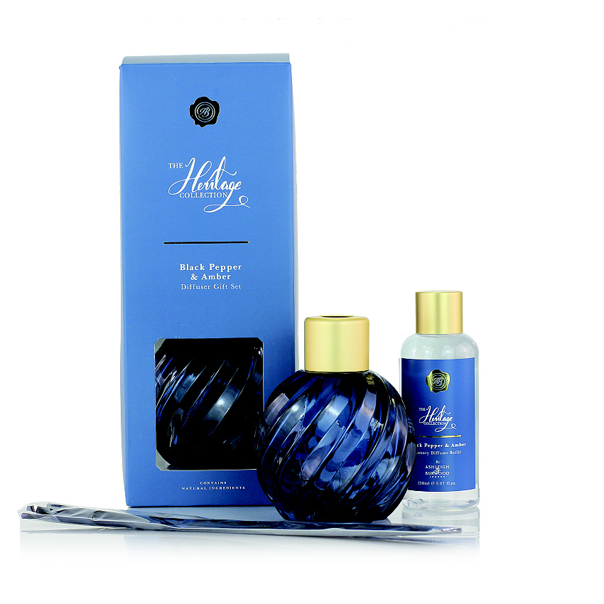 Ashleigh & Burwood London Dárková sada skleněný difuzér BLUE s náplní BLACK PEPPER & AMBER 150 ml Ashleigh & Burwood London
