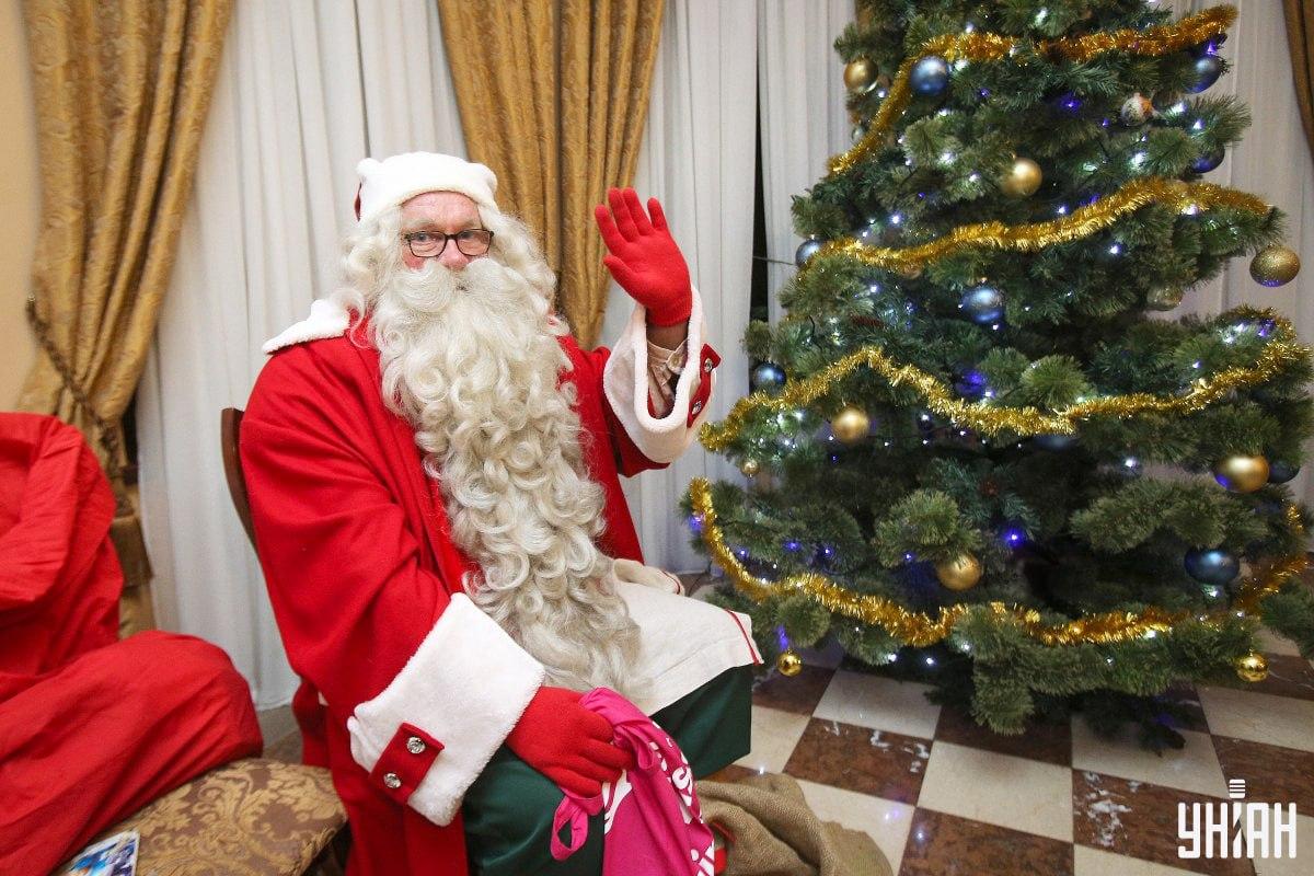 Ļoti ātri atrodiet kaķi mīklā / kolāžā ar fotoattēliem Moje